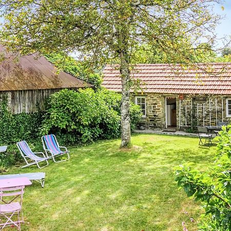 Stunning Home In Quettehou With Wifi Exteriér fotografie